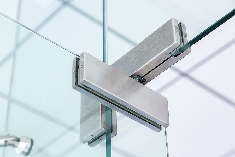 A Guide to Selecting Shower Enclosure Accessories: Yuchuang Teaches You Three Tricks to Avoid Leakage and Loosening Risks