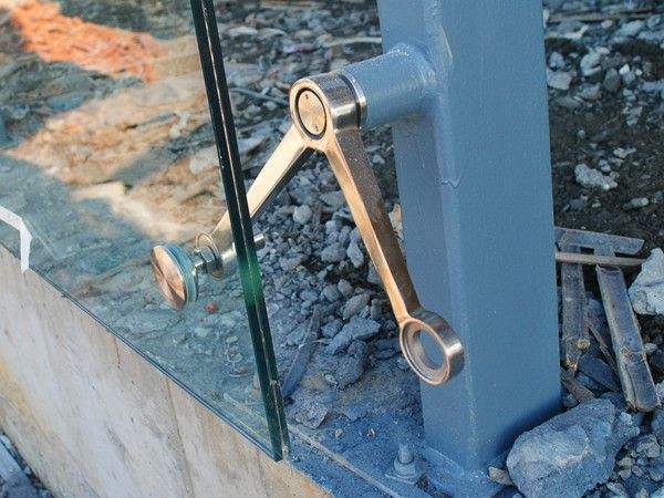 High Quality 90 Degree Curtain Wall Glass Spider Accessories Suitable for Building Glass Wall